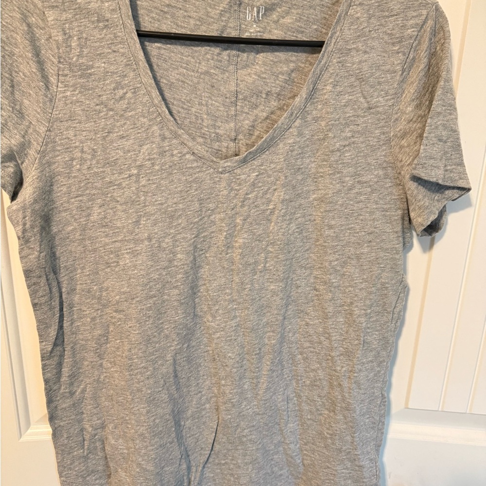 GAP Gray Fitted Short Sleeve Tee